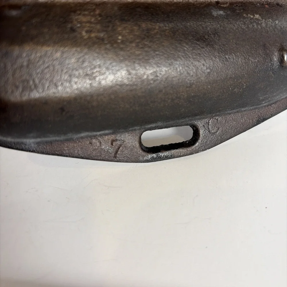 VTG Lodge 27 C Cast Iron 7 Ear Cornbread Corn Stick Pan USA